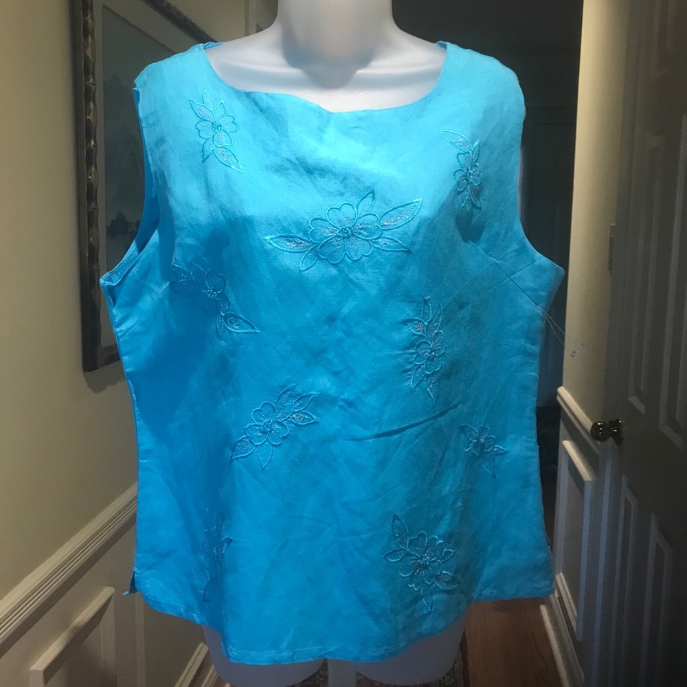 NWT Rene Margo - Lady light blue sleeveless top, XL